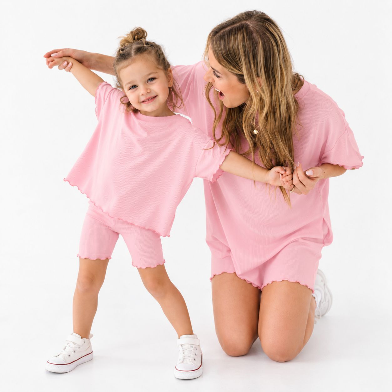 RX-04-07 Matching Family Ruffle Lounge Set
